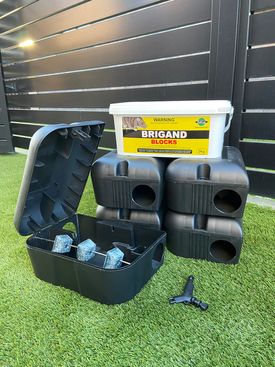 Brigand 2kg and Raptor Bait Station Combo
