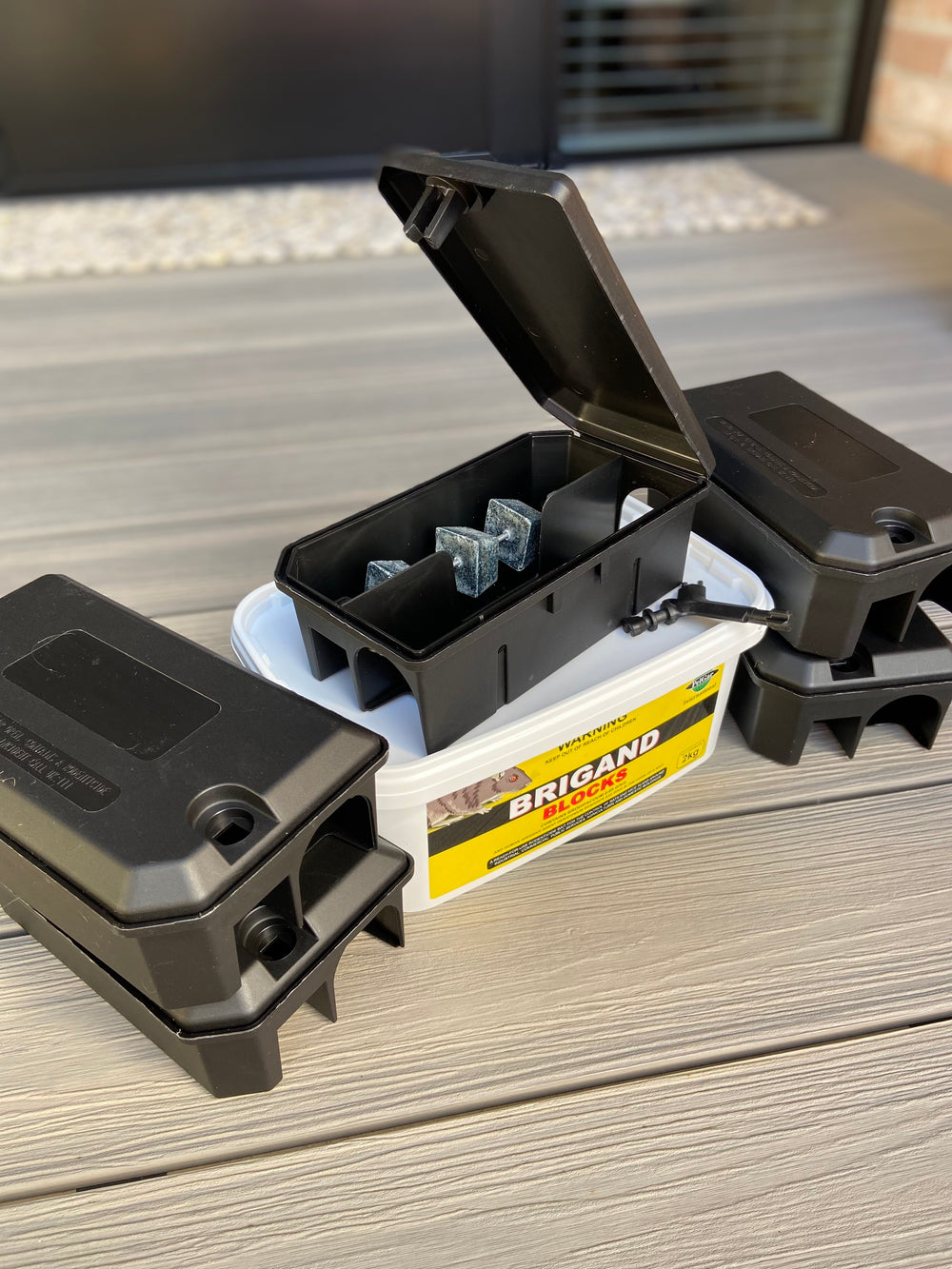 Compact Rat Station & 2kg Bait Combo